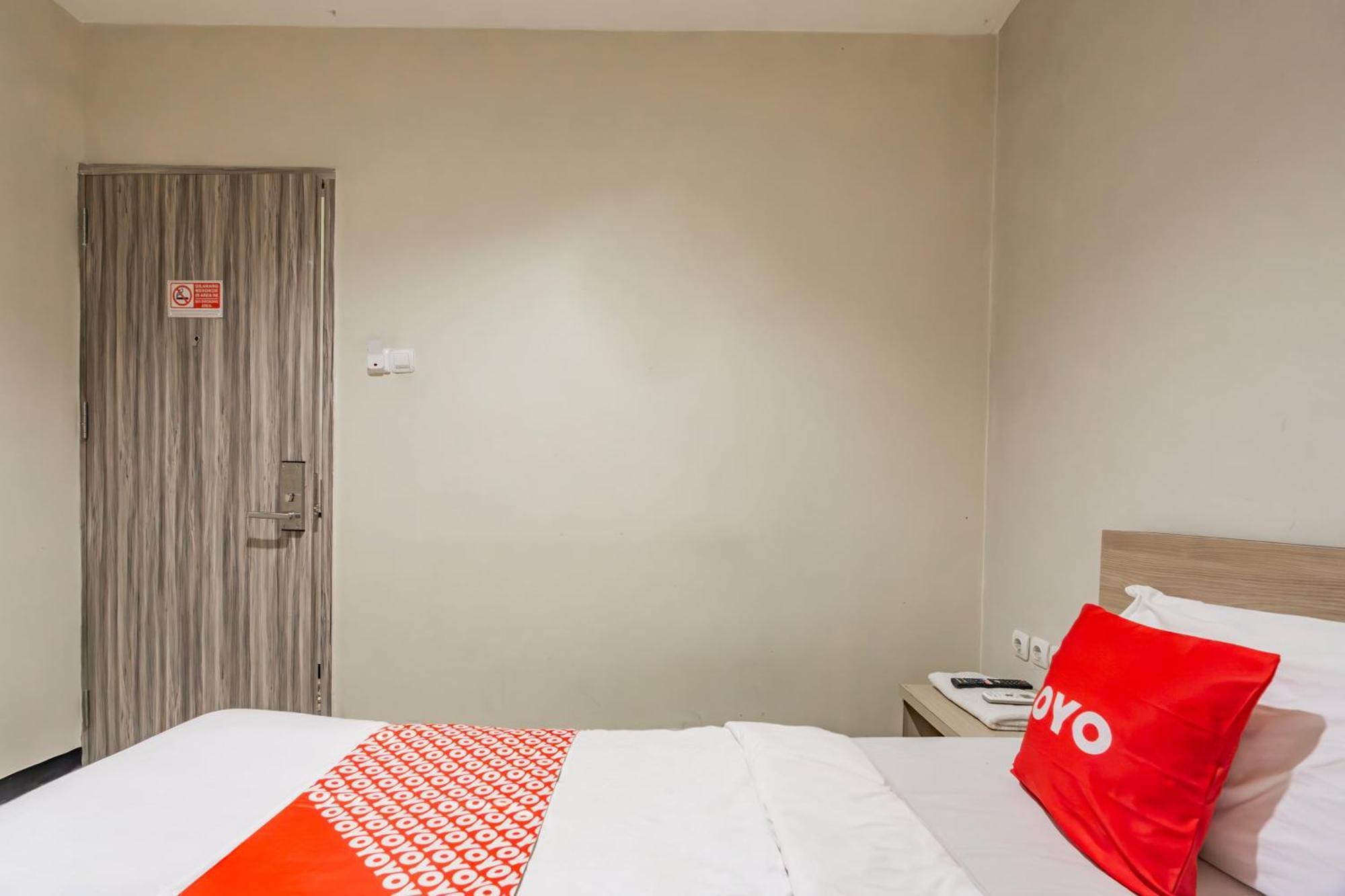 เอซ บิสซิเนส โฮเทล กาแล็กซี ชาเรียะห์ Hotel สุราบายา ภายนอก รูปภาพ